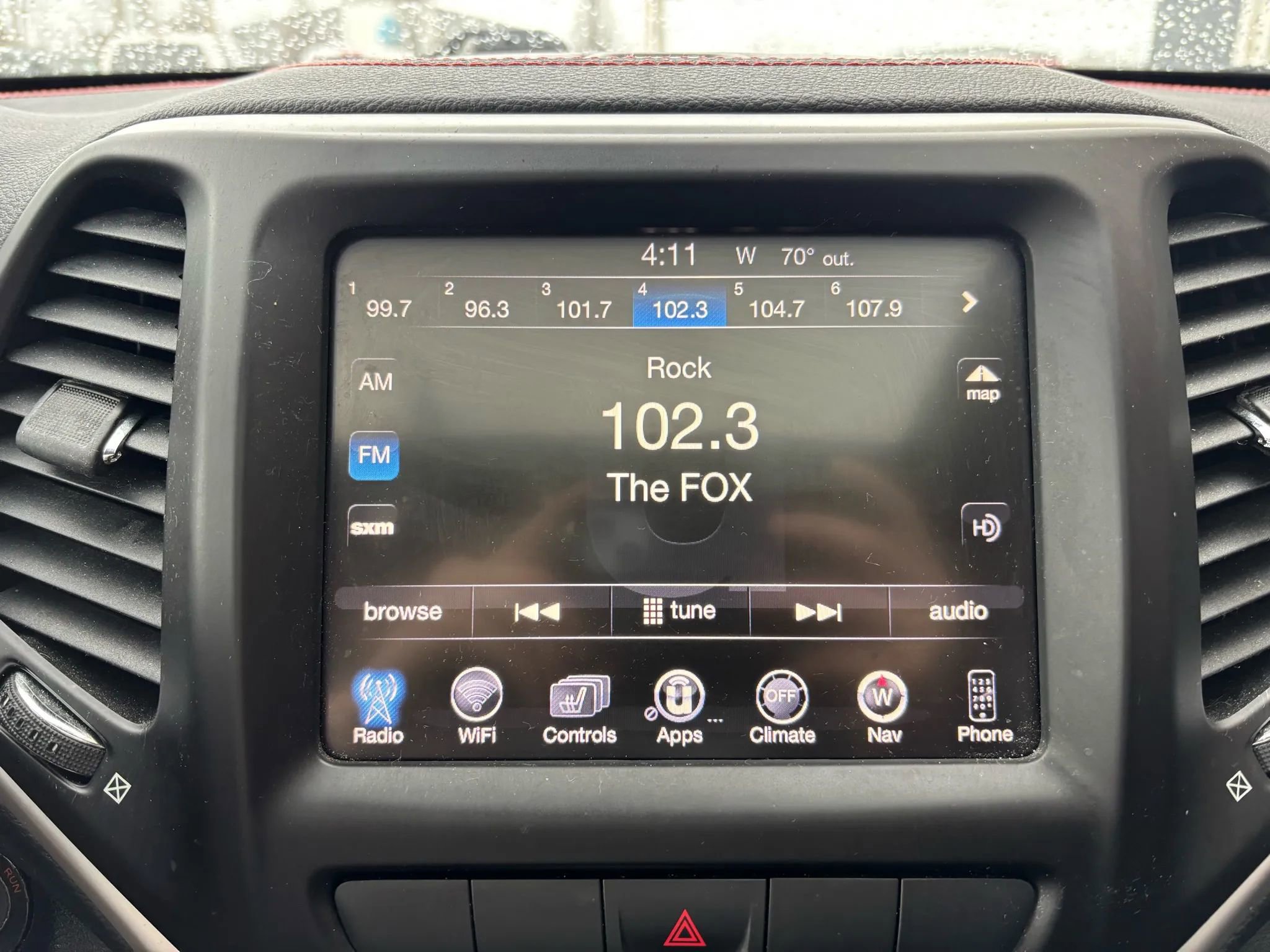 Used 2014 Jeep Cherokee Trailhawk w/ Comfort/Convenience Group image 21