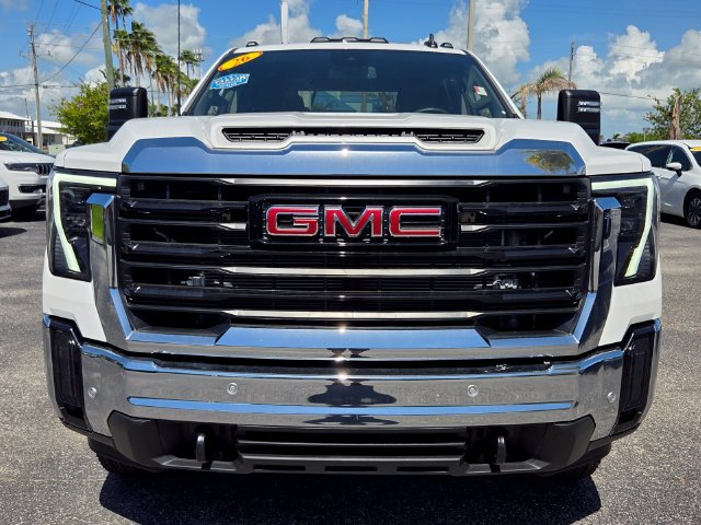 Used 2026 GMC Sierra 3500 Pro w/ 1SA Pro Safety Plus Package AWD/4WD image 2