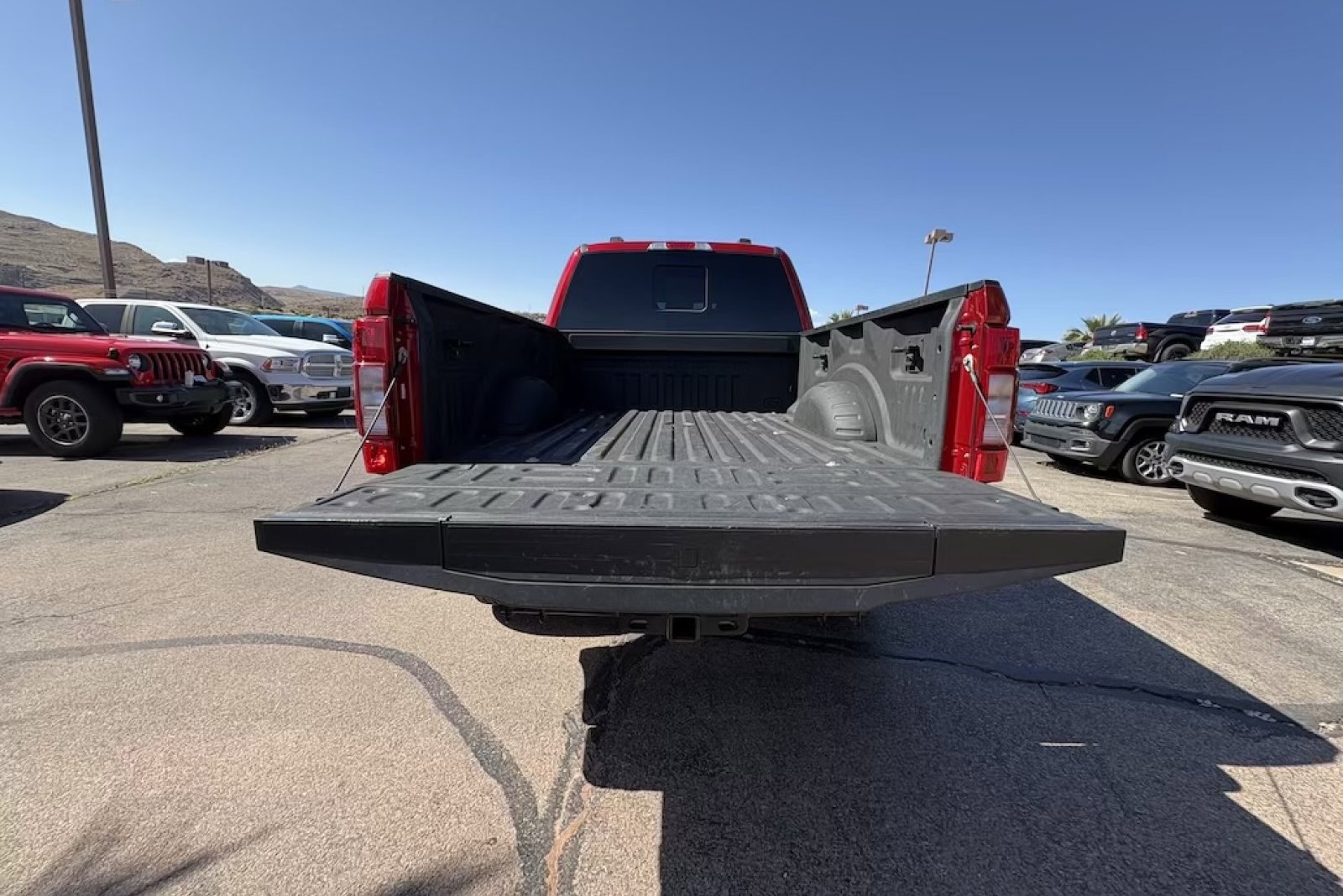 Used 2020 Ford F250 Lariat w/ Lariat Value Package AWD/4WD image 4