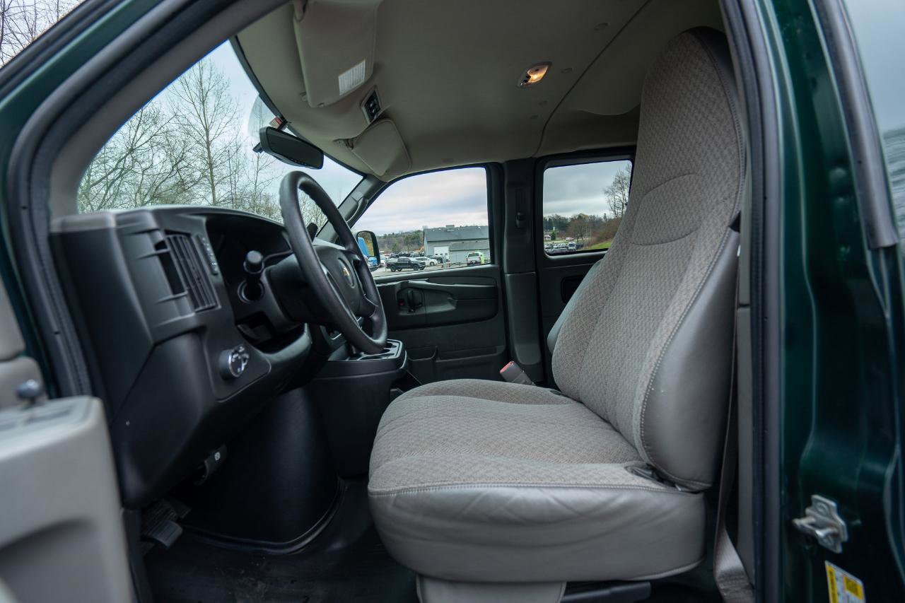 Used 2014 Chevrolet Express 3500 LS image 10