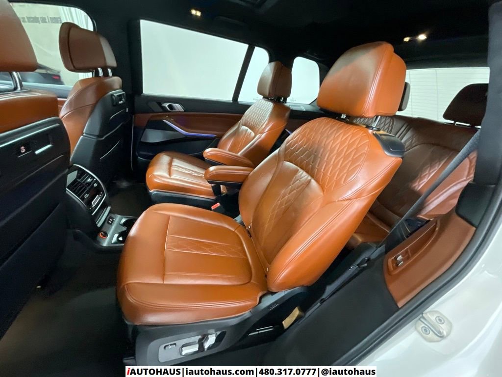 Used 2022 BMW X7 M50i image 23