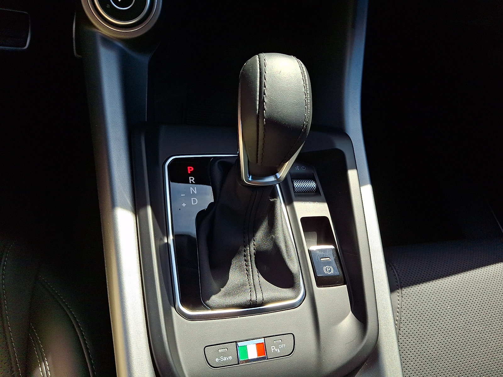 Used 2024 Alfa Romeo Tonale Ti w/ Active Assist Package AWD/4WD image 15