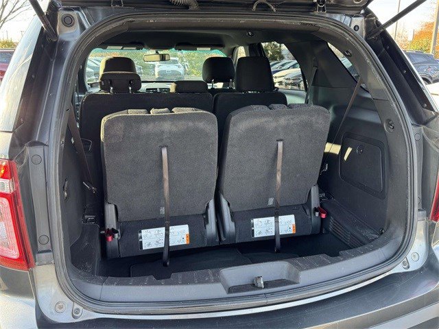 Used 2015 Ford Explorer XLT w/ Equipment Group 201B image 11