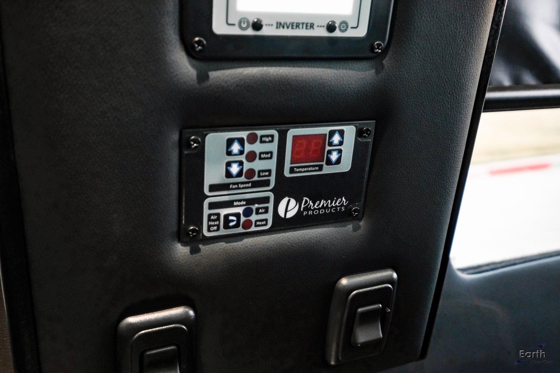 Used 2023 Mercedes-Benz Sprinter 3500 w/ Parking Package image 95