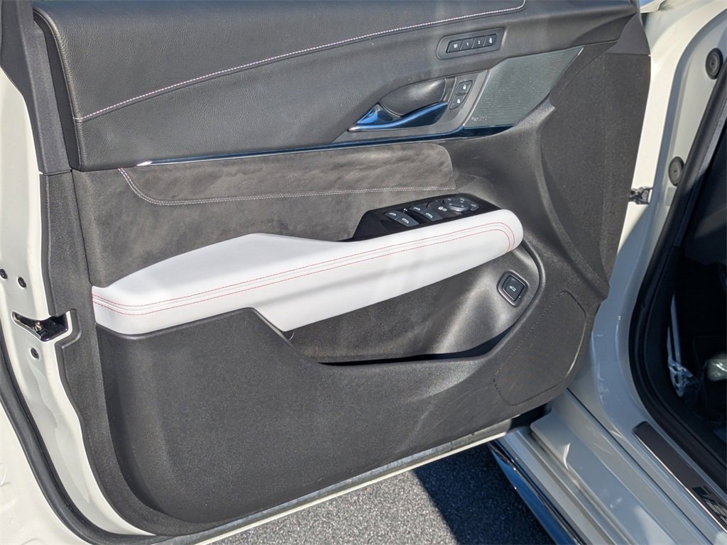 Used 2022 Cadillac CT4 V Blackwing w/ Technology Package image 10