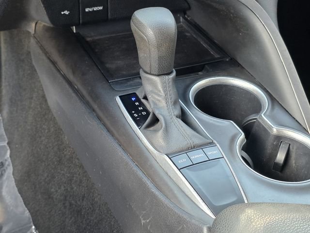 Used 2022 Toyota Camry LE FWD image 20
