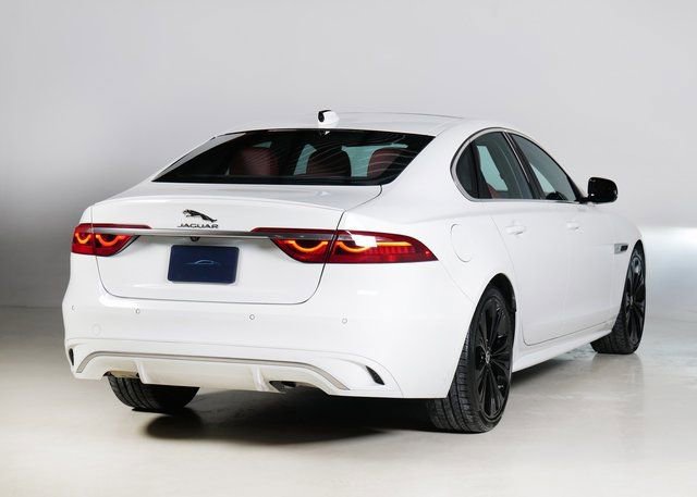 Used 2024 Jaguar XF R-Dynamic SE image 2