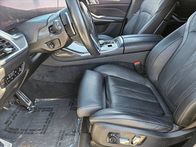 Used 2023 BMW X7 M60i image 16