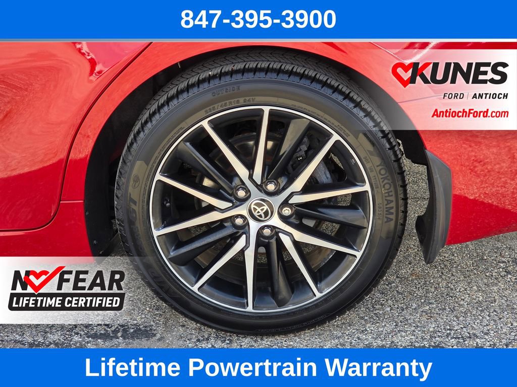 Used 2021 Toyota Camry SE w/ Cold Weather Package image 11