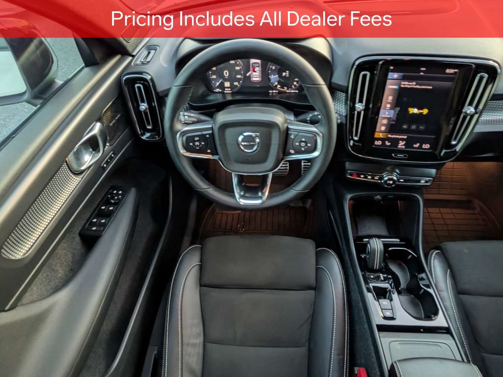 Used 2022 Volvo XC40 T5 R-Design w/ Advanced Package AWD/4WD image 16