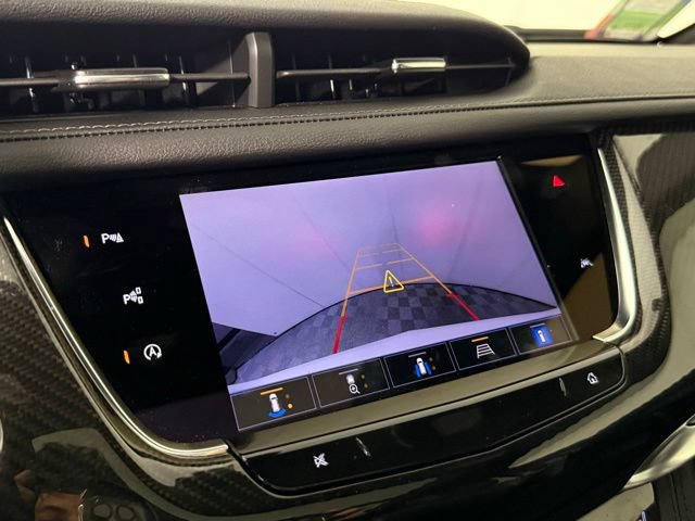 Certified 2025 Cadillac XT6 Sport w/ LPO, Red Accent Package AWD/4WD image 24