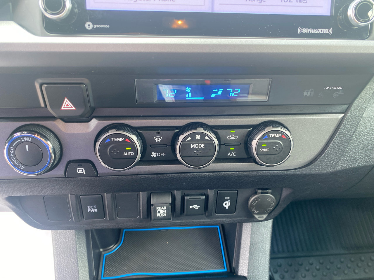 Used 2022 Toyota Tacoma TRD Off-Road image 22