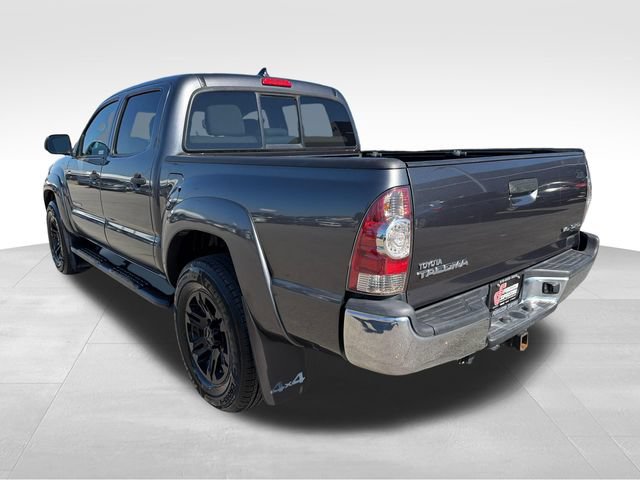 Used 2015 Toyota Tacoma 4x4 Double Cab w/ SR5 Package image 5