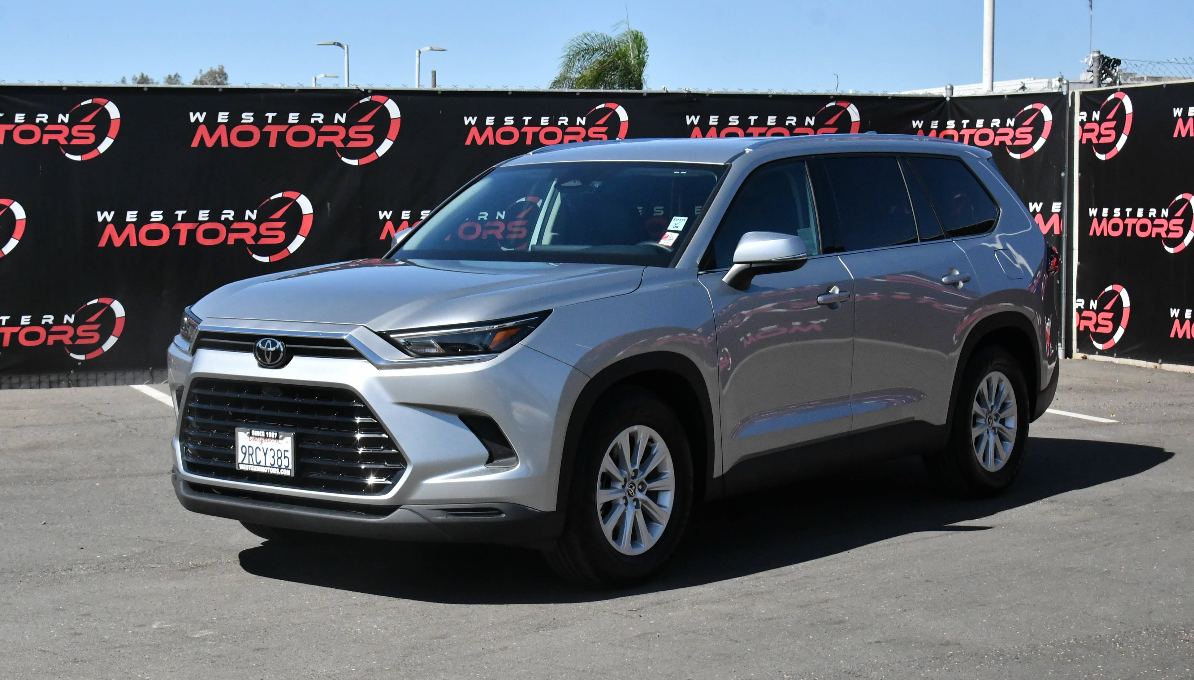 Used 2024 Toyota Grand Highlander FWD image 3