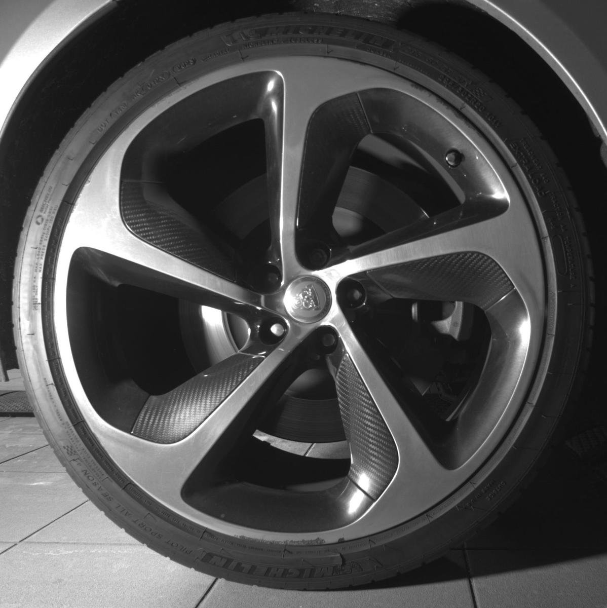 Used 2015 Jaguar F-TYPE S image 16