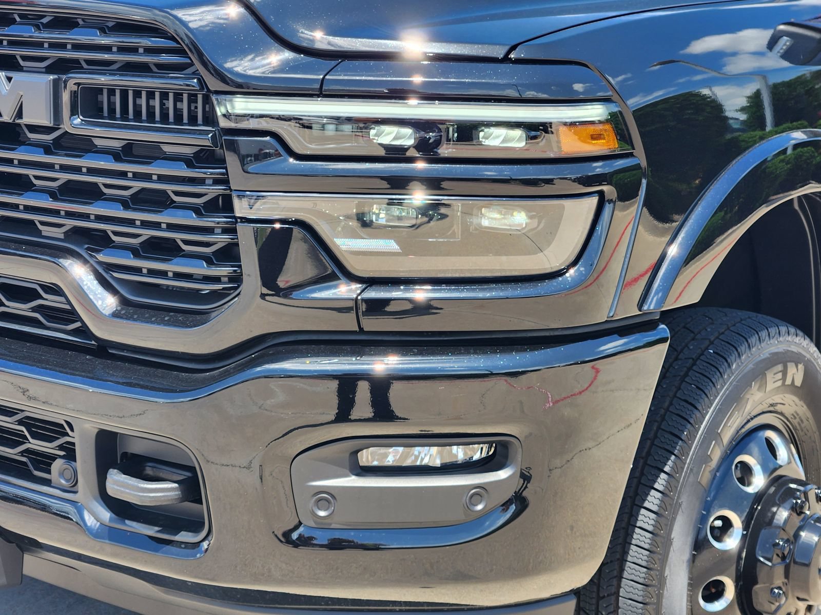 New 2026 RAM 3500 Limited AWD/4WD image 9