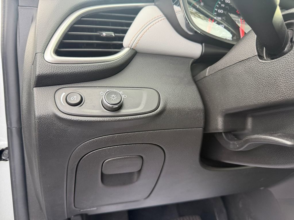 Used 2022 Chevrolet Trax LS w/ Tint and Cruise Package image 21