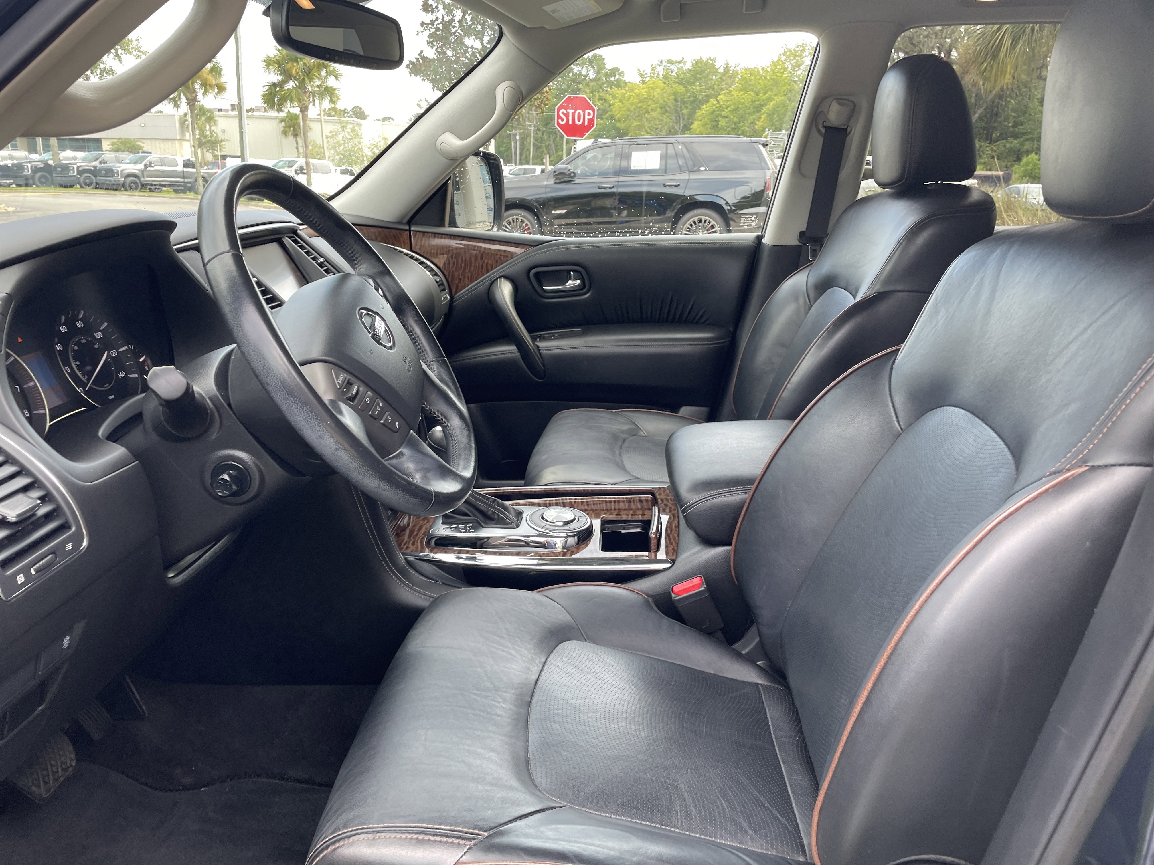 Used 2020 Nissan Armada SL image 13