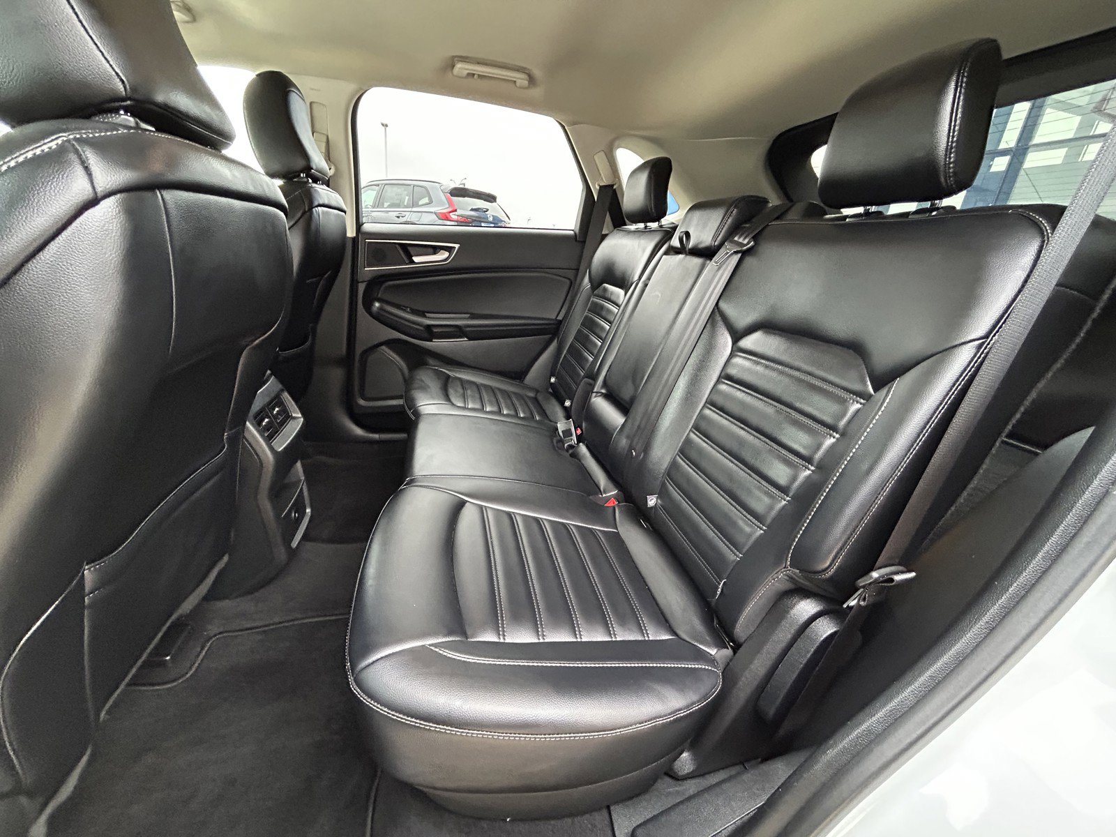 Used 2023 Ford Edge SEL image 14