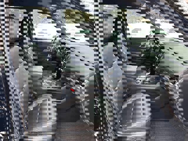 Used 2023 Chevrolet Traverse LT w/ LPO, Floor Liner Package image 15