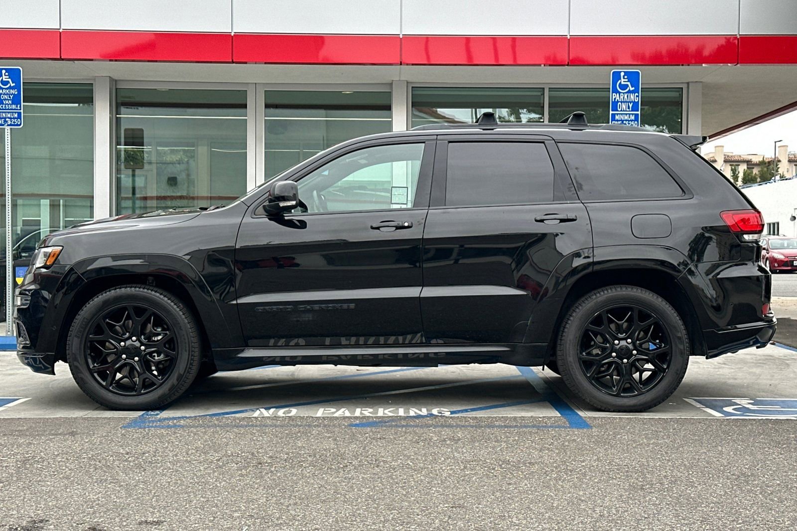 Used 2021 Jeep Grand Cherokee Limited X RWD image 7