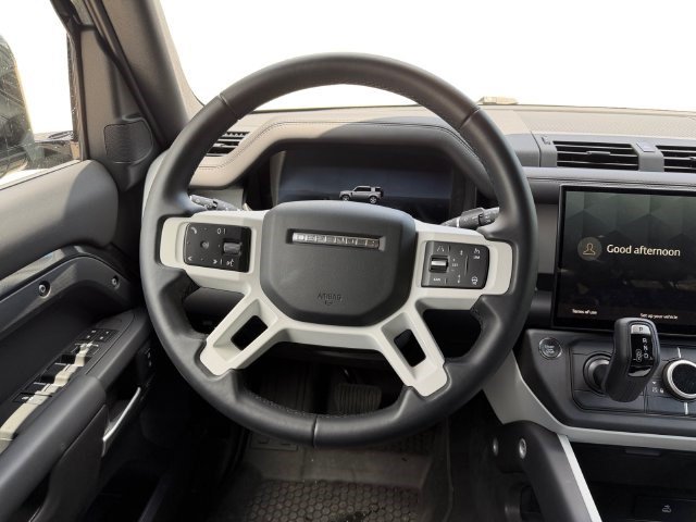 Certified 2026 Land Rover Defender 110 X-Dynamic SE AWD/4WD image 13