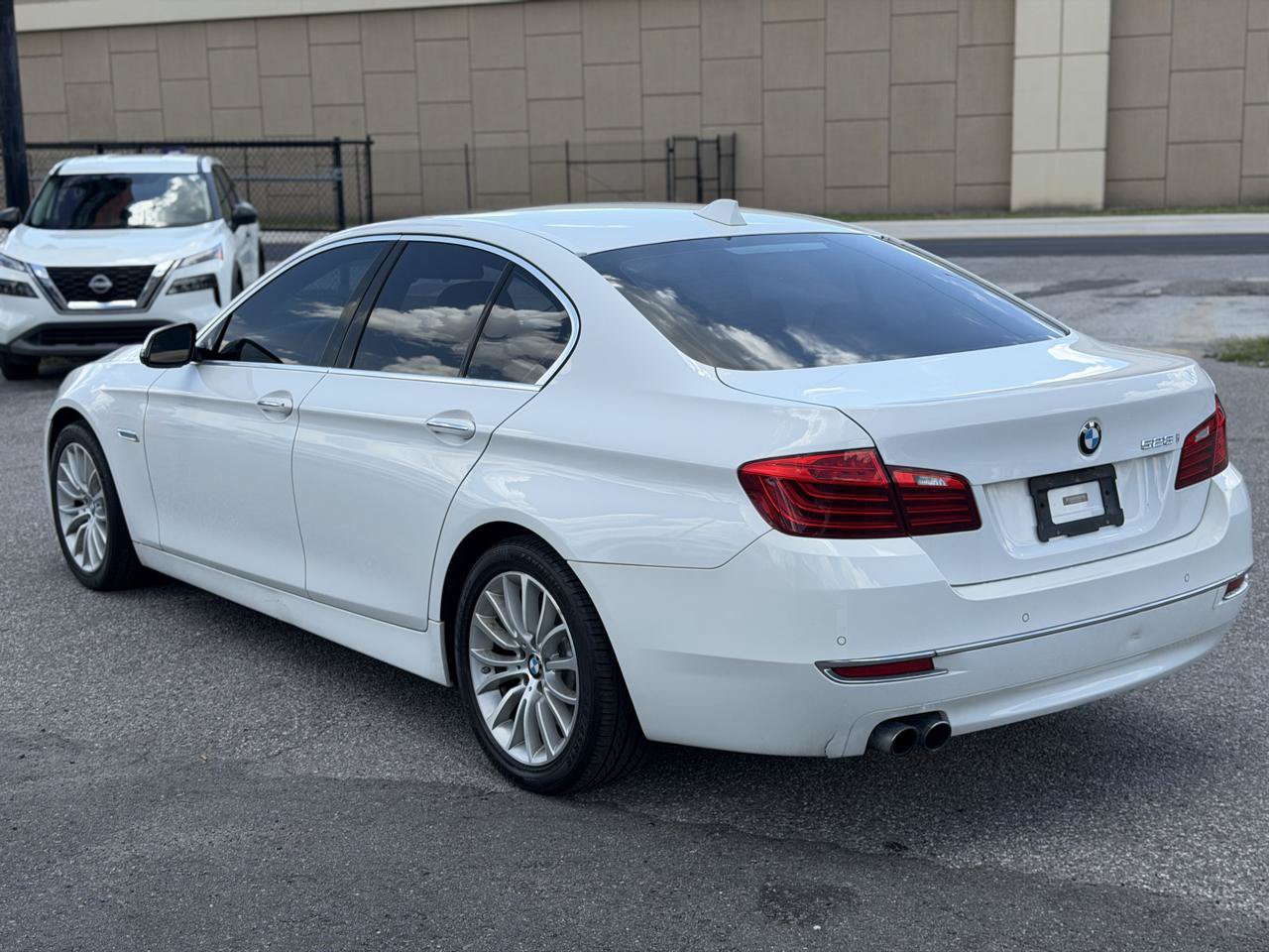 Used 2014 BMW 528i Sedan RWD image 6