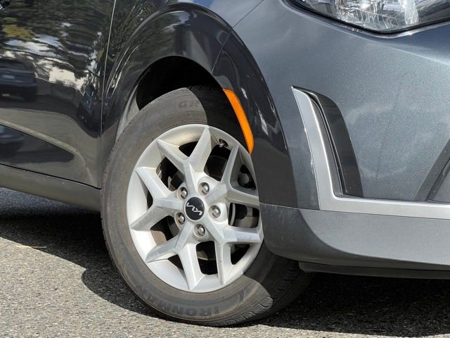 Certified 2023 Kia Soul LX w/ Option Group 015 image 2