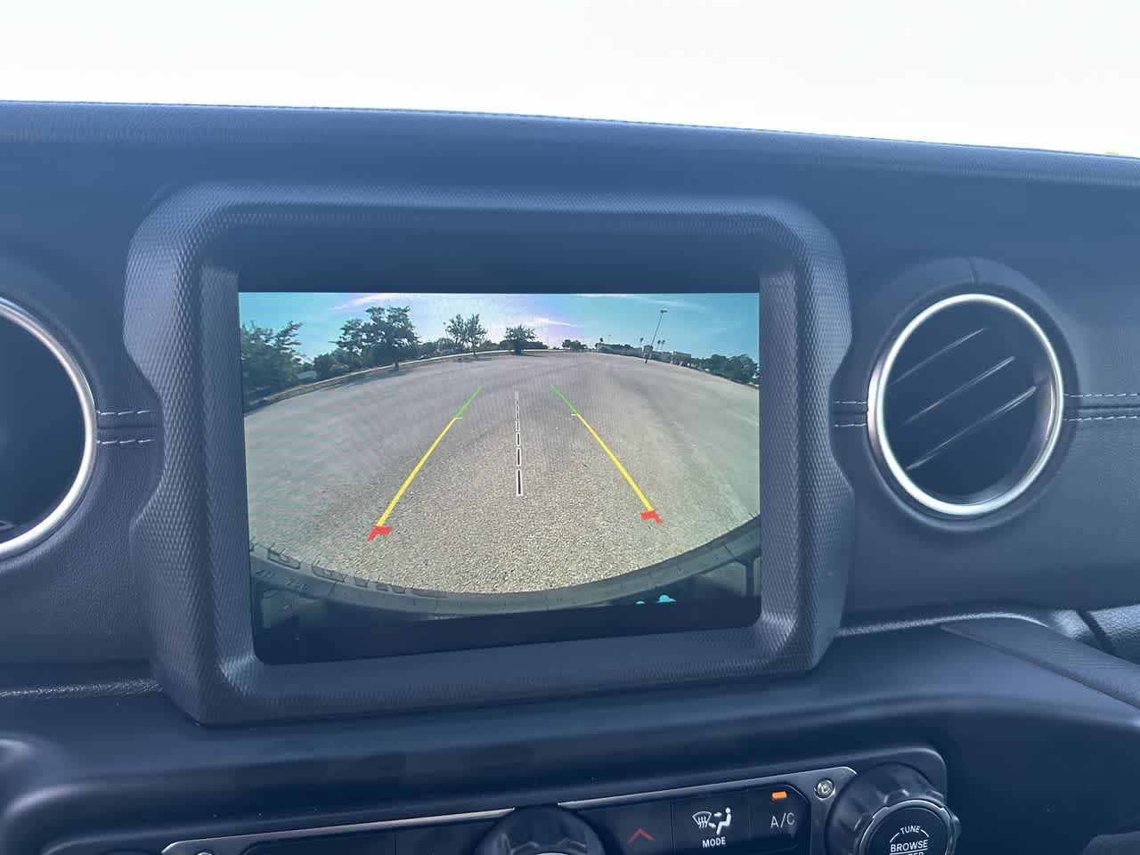 Certified 2022 Jeep Wrangler Unlimited Sahara AWD/4WD image 25