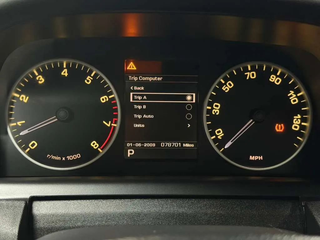 Used 2012 Land Rover LR4 HSE LUX image 36