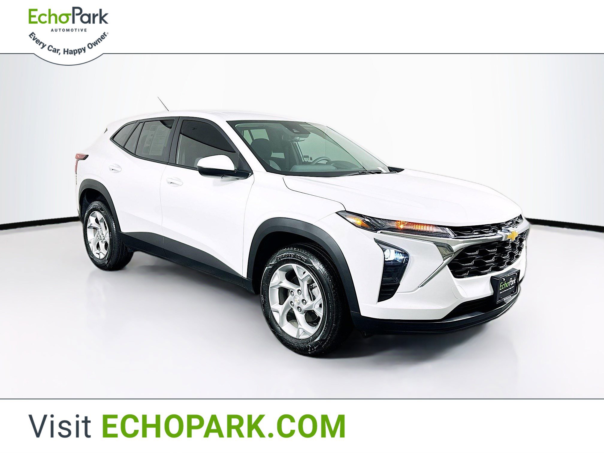 Used 2025 Chevrolet Trax LS w/ LS Convenience Package video 1