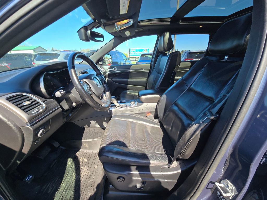 Used 2021 Jeep Grand Cherokee Limited w/ Premium Lighting Group AWD/4WD image 16