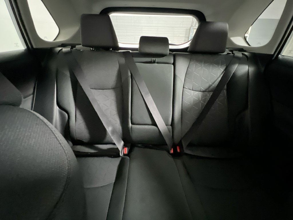 Used 2025 Toyota RAV4 XLE FWD image 30