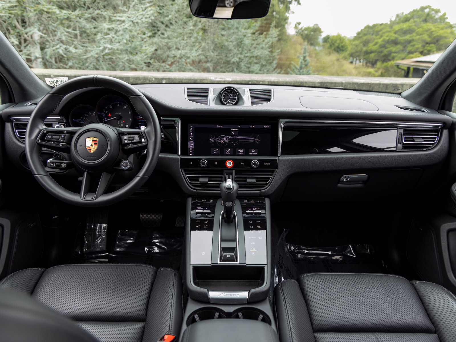 Used 2026 Porsche Macan AWD/4WD image 42