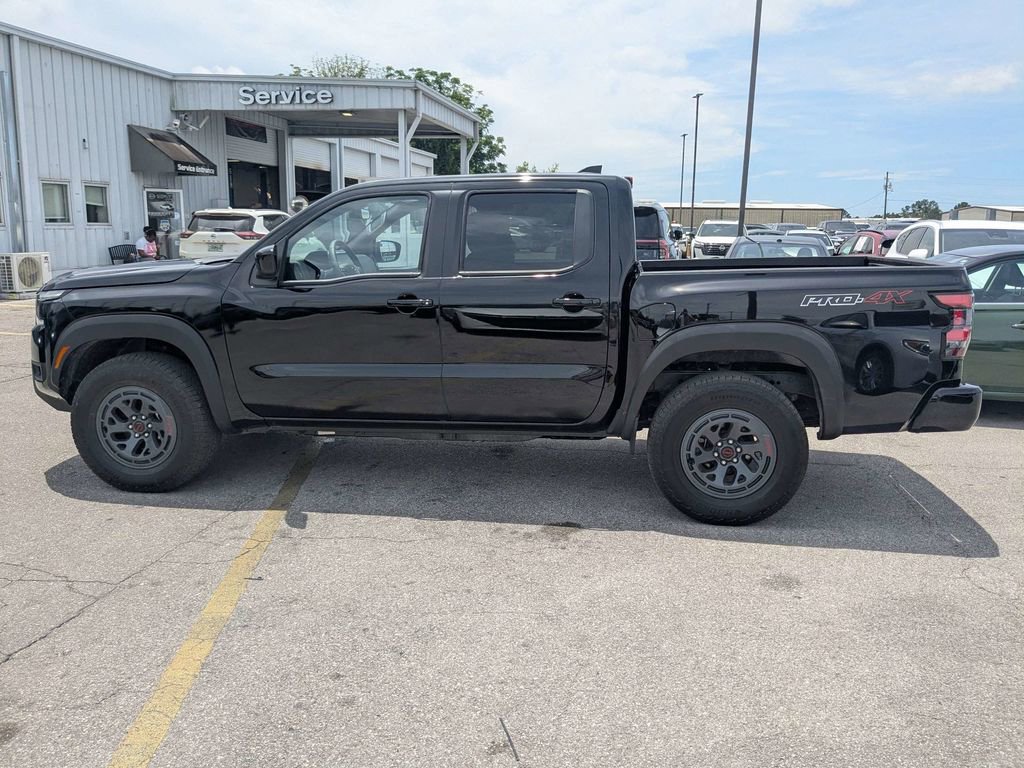 Used 2026 Nissan Frontier PRO-4X AWD/4WD image 7
