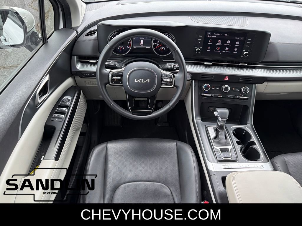 Used 2024 Kia Carnival LX image 15