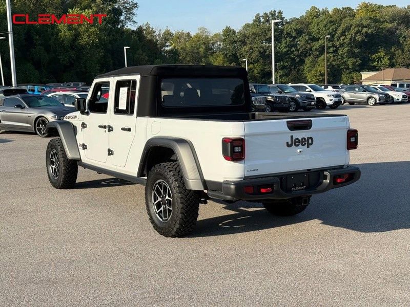 Used 2024 Jeep Gladiator Rubicon w/ Convenience Group image 3