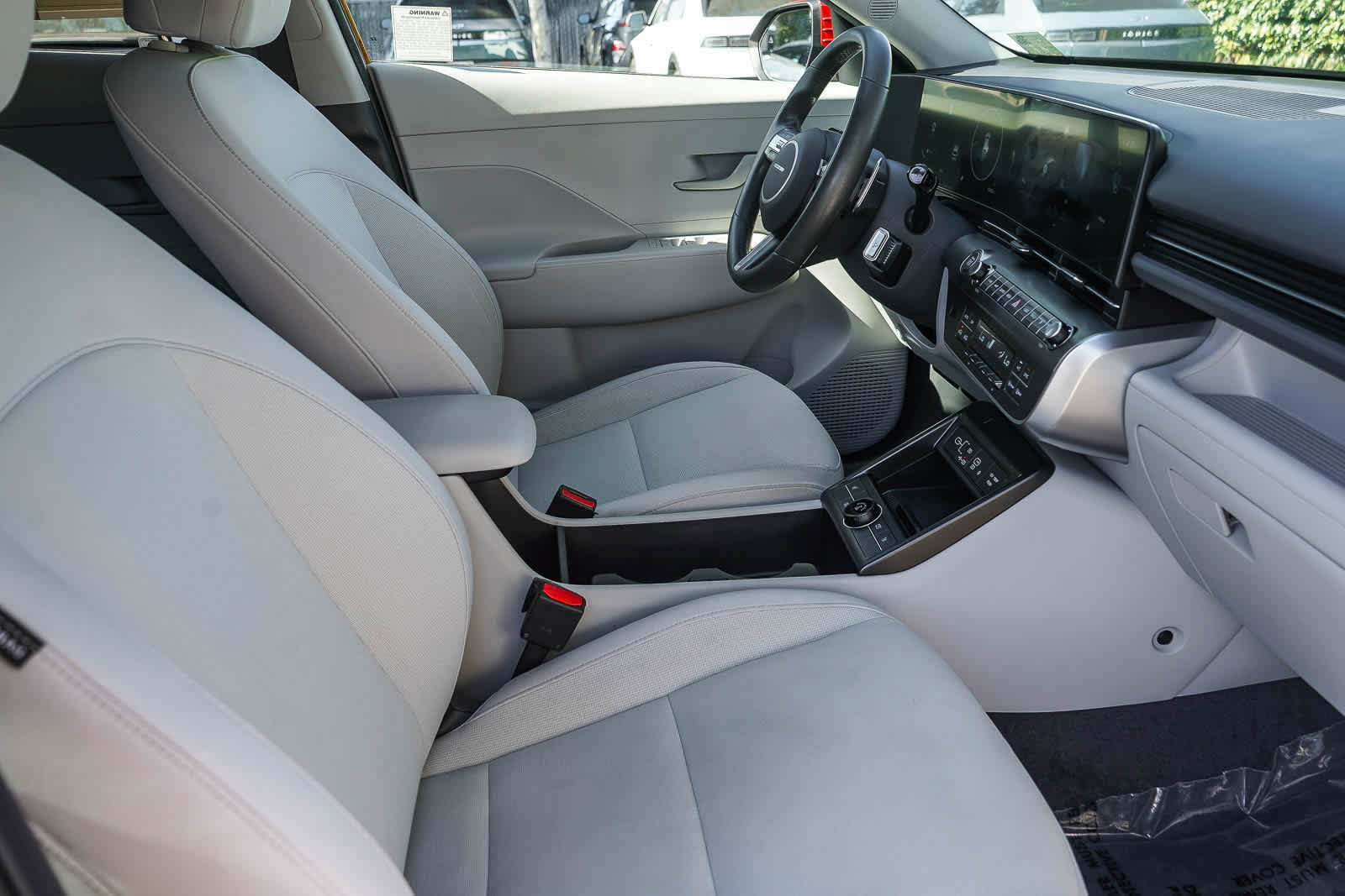 Used 2024 Hyundai Kona SEL w/ Convenience Package AWD/4WD image 16