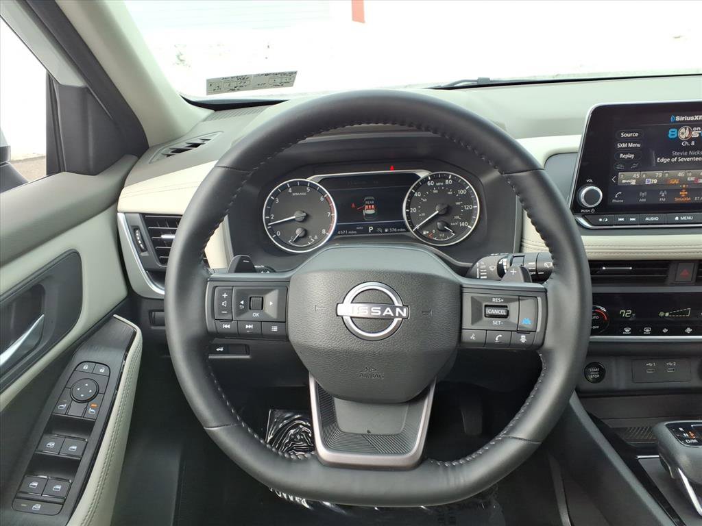 Used 2025 Nissan Rogue SV image 20
