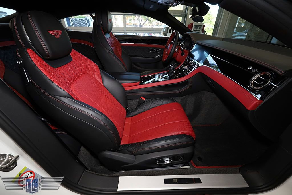 Used 2020 Bentley Continental GT V8 image 14