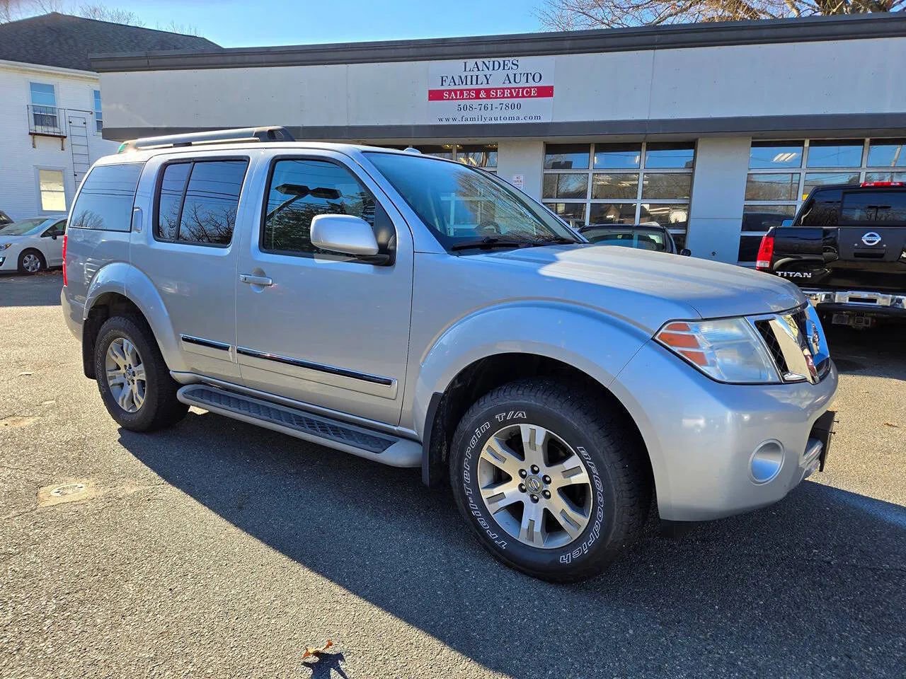 Used 2011 Nissan Pathfinder Silver