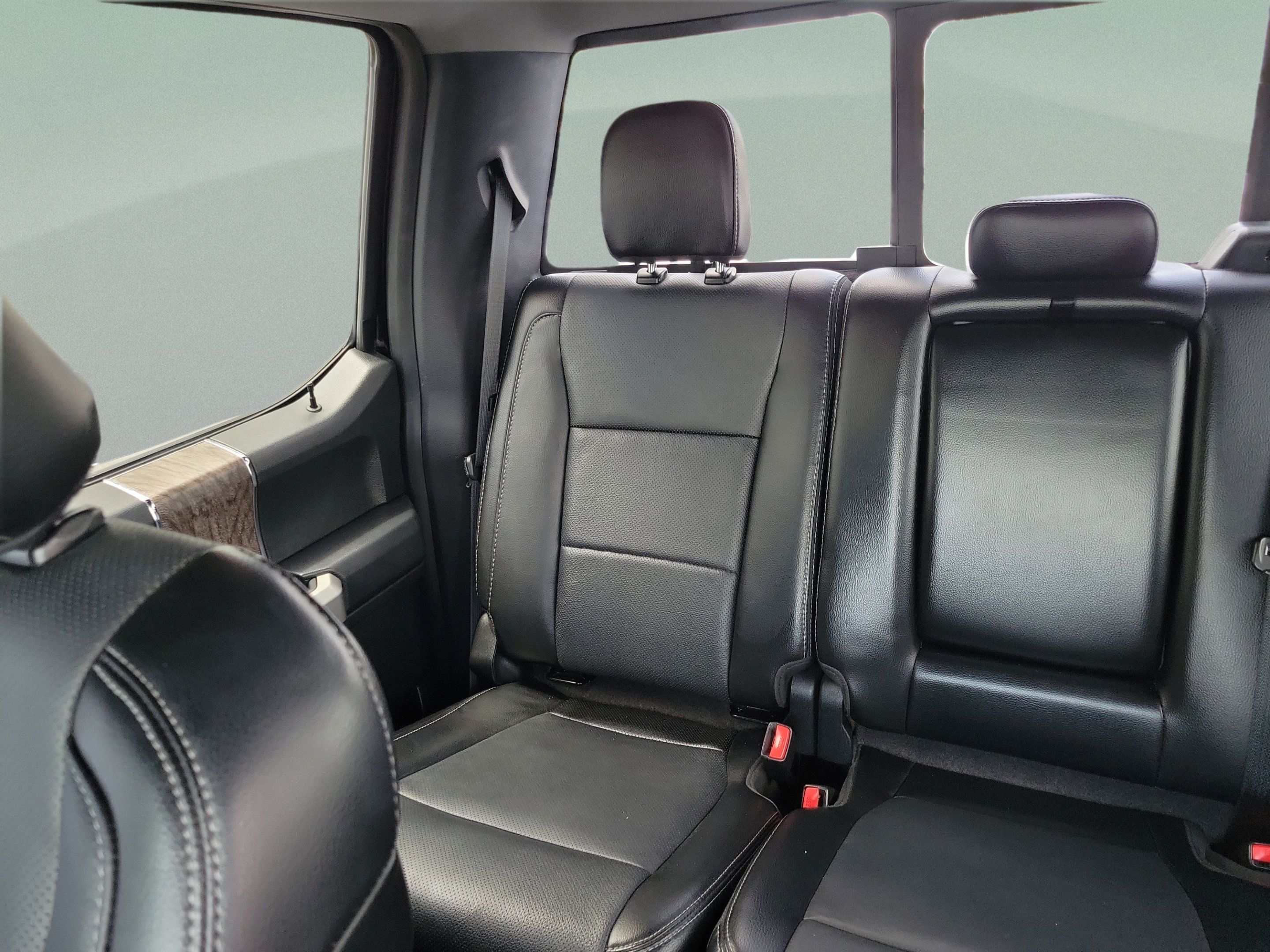 Used 2017 Ford F250 Lariat w/ Lariat Ultimate Package AWD/4WD image 8