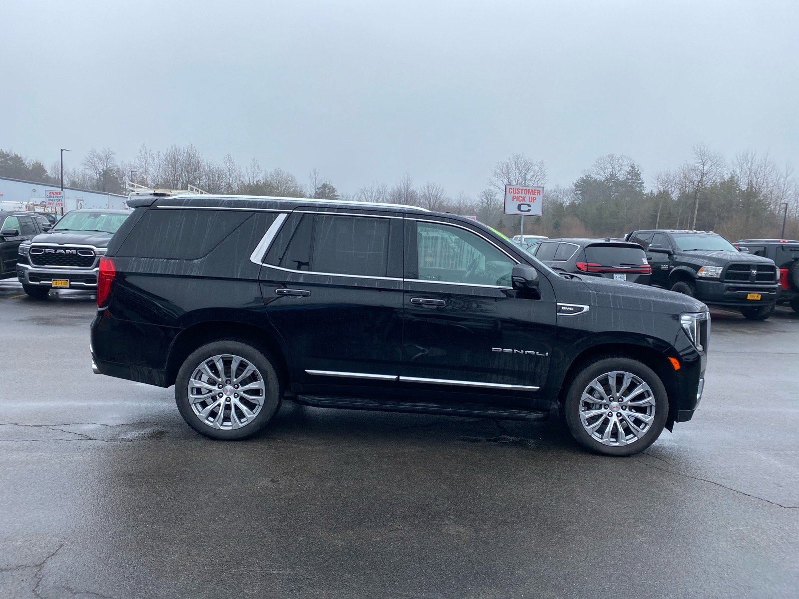 Used 2022 GMC Yukon Denali image 8
