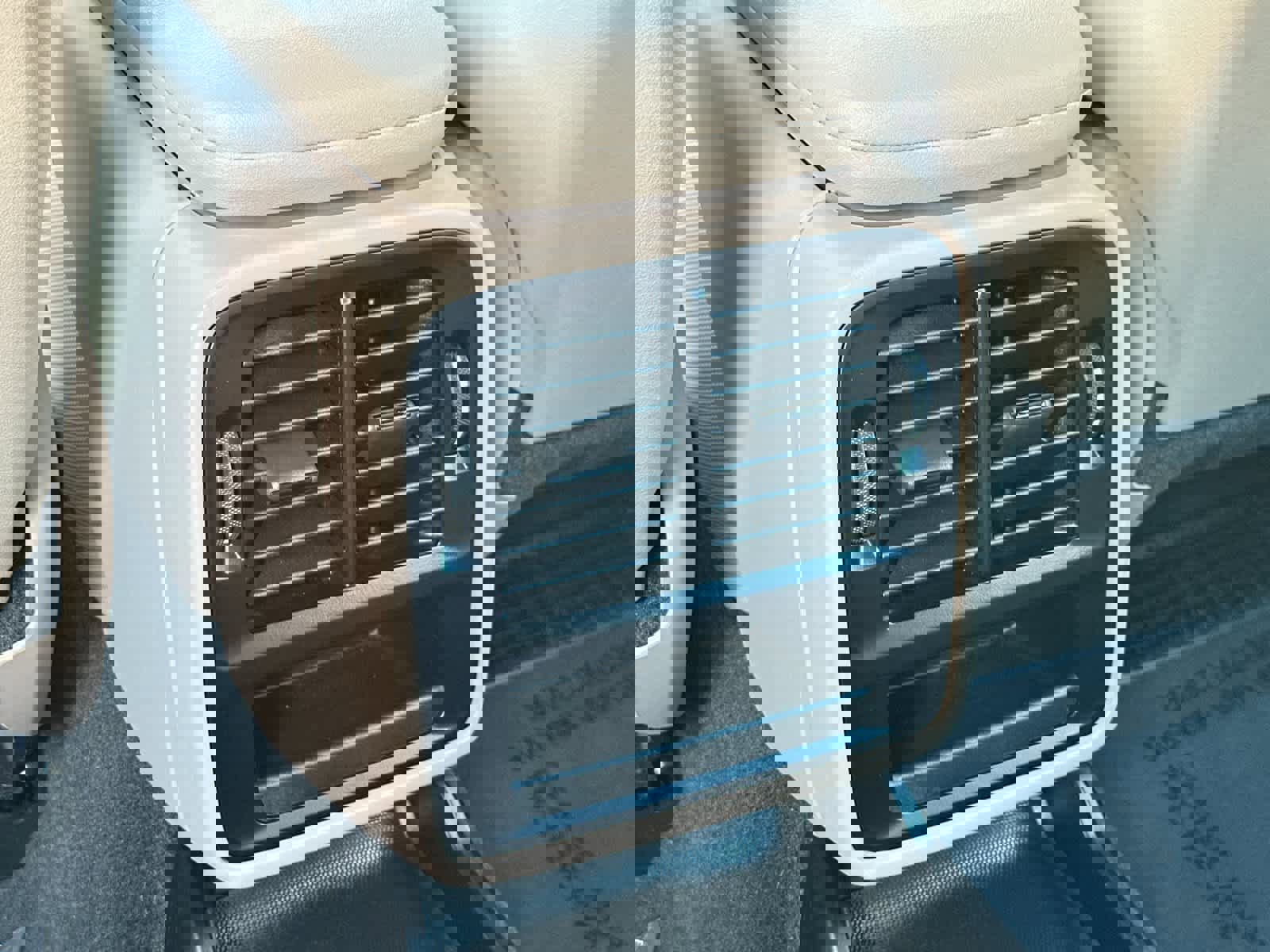 Used 2024 Porsche Taycan 4 Cross Turismo image 14