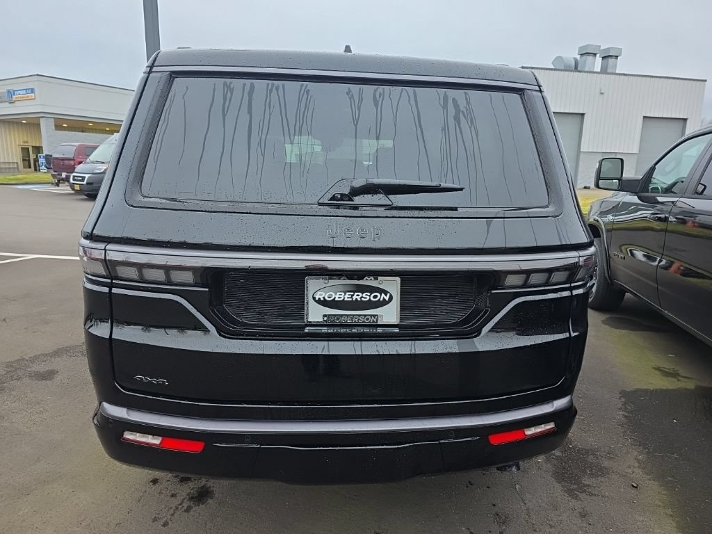 New 2026 Jeep Grand Wagoneer Summit w/ Premium Group III AWD/4WD image 4