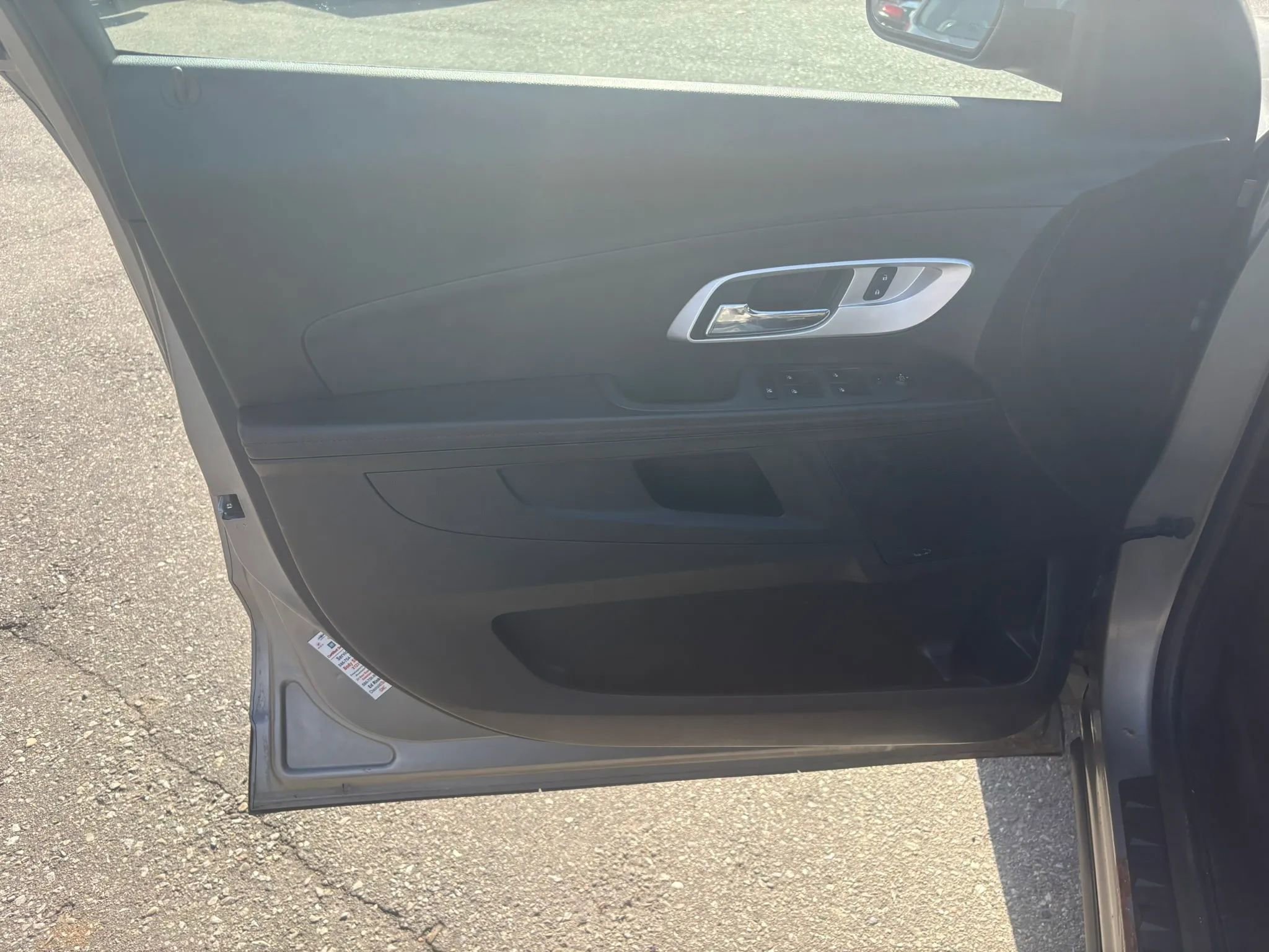 Used 2012 Chevrolet Equinox LT w/ Driver Convenience Package image 23