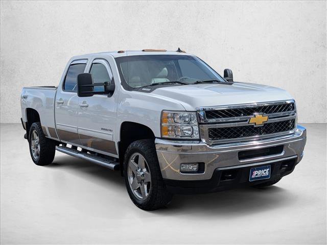 Used 2014 Chevrolet Silverado 2500 LTZ w/ LTZ Plus Package AWD/4WD video 3