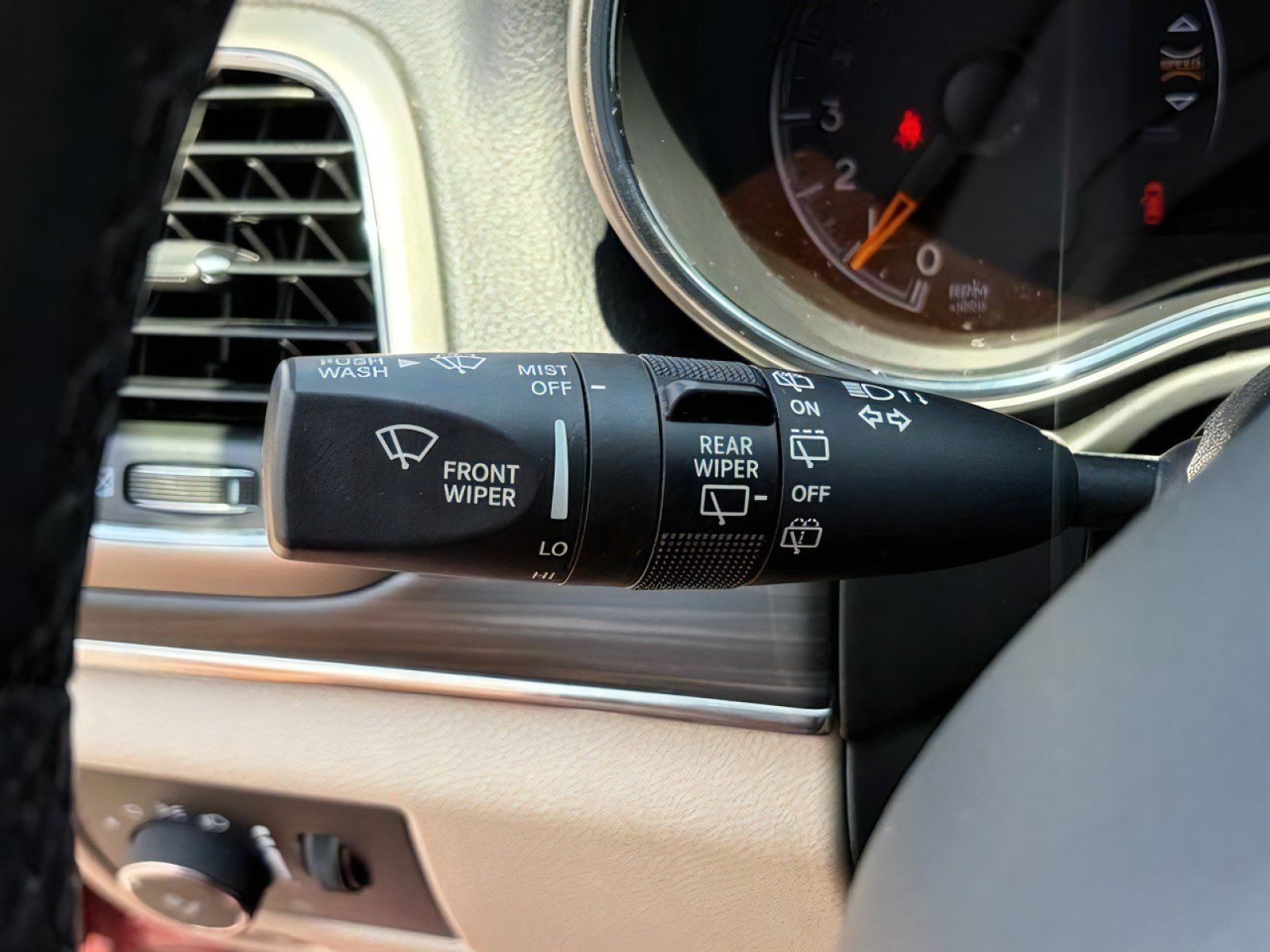 Used 2021 Jeep Grand Cherokee Limited w/ Trailer Tow Group IV AWD/4WD image 17