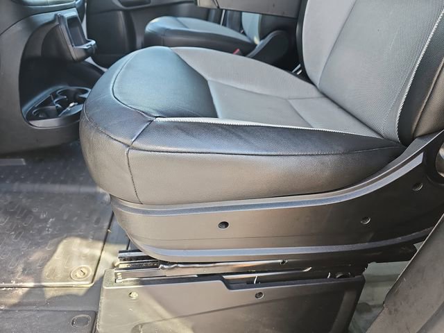 Used 2025 RAM ProMaster 2500 w/ Convenience Group FWD image 12