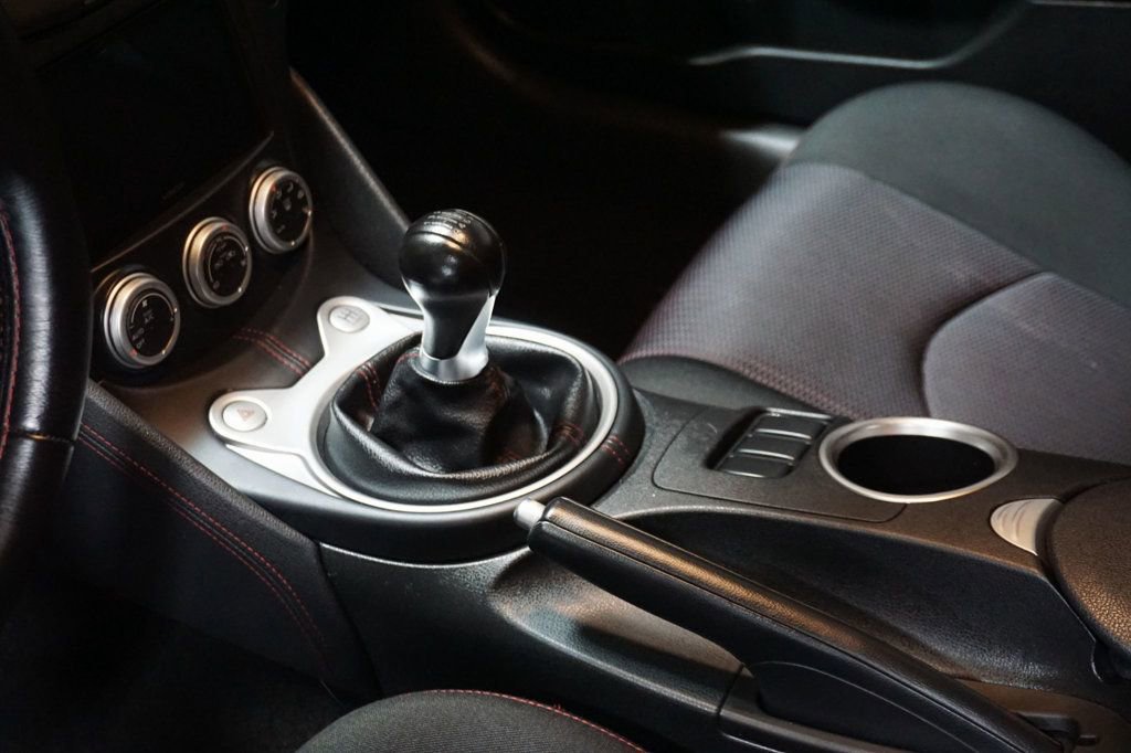 Used 2012 Nissan 370Z NISMO image 12